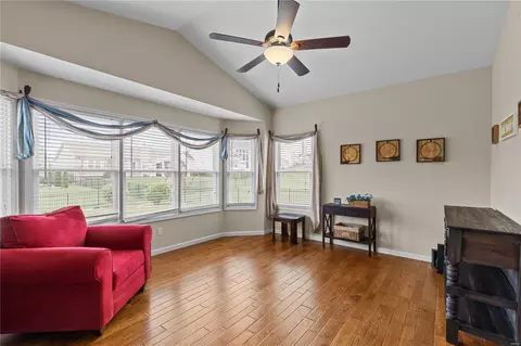 Living - 1441 Noyack Dr, O'fallon, MO 63366 photo 9 of 11