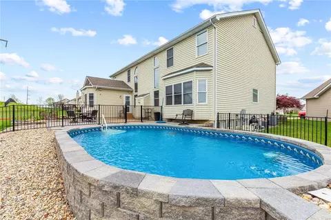 Exterior - 1441 Noyack Dr, O'fallon, MO 63366 photo 4 of 10