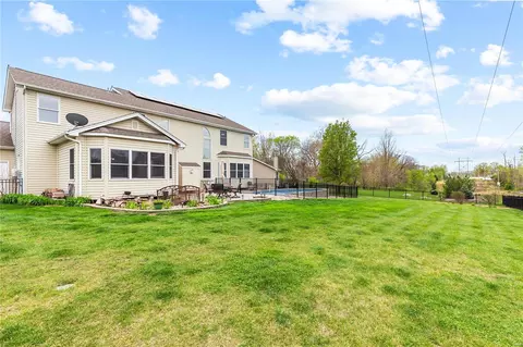 Exterior - 1441 Noyack Dr, O'fallon, MO 63366 photo 9 of 10