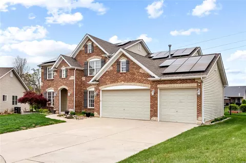 Exterior - 1441 Noyack Dr, O'fallon, MO 63366 photo 5 of 10