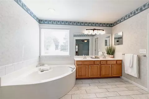 Bath - 8 Locust Hills Ct, O'fallon, MO 63366 photo 1 of 5