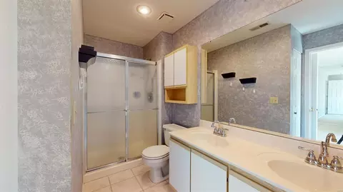 Bath - 1323 Holgate Dr #D, Ballwin, MO 63021 photo 2 of 3