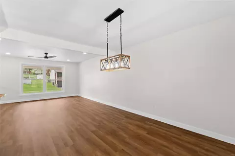 Dining - 2633 Vortex Dr, Saint Louis, MO 63129 photo 3 of 3
