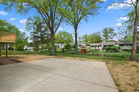 Exterior - 2633 Vortex Dr, Saint Louis, MO 63129 photo 5 of 5