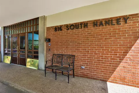 816 S Hanley Rd #14B, Clayton, MO 63105
