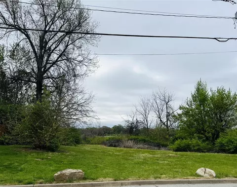 4110 Fee Fee Rd, Bridgeton, MO 63044