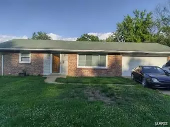 9992 Northampton Dr, Saint Louis, MO 63137