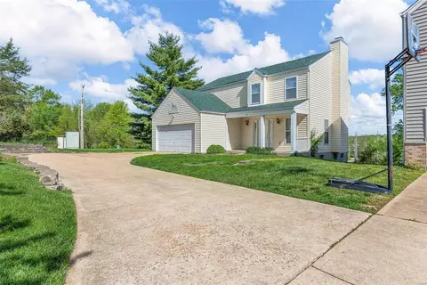 Exterior - 128 Cascade Circle Dr, Ballwin, MO 63021 photo 2 of 7