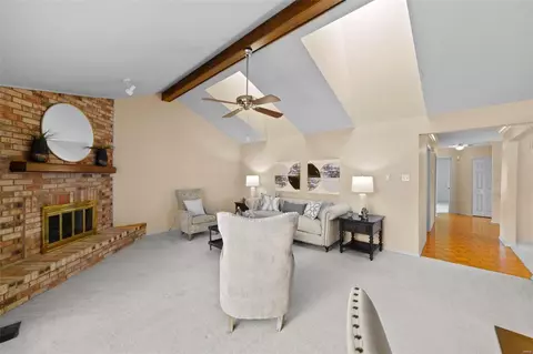Living - 15709 Eldon Ridge Dr, Chesterfield, MO 63017 photo 4 of 6