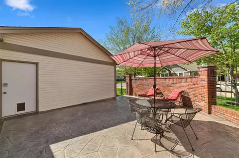 Exterior - 15709 Eldon Ridge Dr, Chesterfield, MO 63017 photo 4 of 6