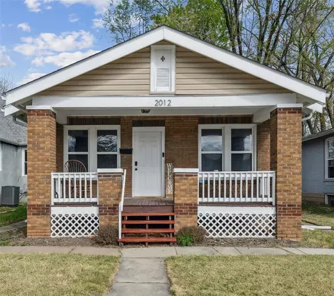 2012 N 3rd St, Saint Charles, MO 63301