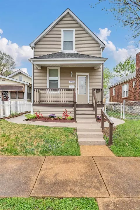 4730 Adkins Ave, Saint Louis, MO 63116
