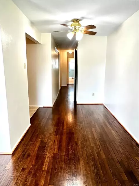 Entry Way - 4059 Esseldale Dr, Saint Ann, MO 63074 photo 1 of 1