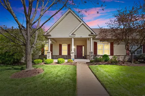 345 Lake Side View Ln, Cottleville, MO 63376
