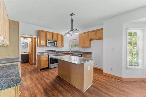 Kitchen - 19 Dunleith Ct, O'fallon, MO 63366 photo 4 of 6