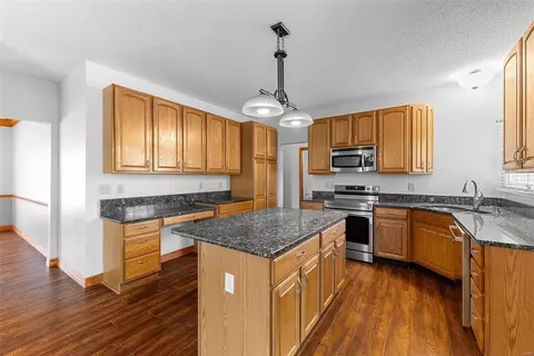 Kitchen - 19 Dunleith Ct, O'fallon, MO 63366 photo 3 of 6