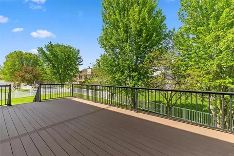 Exterior - 19 Dunleith Ct, O'fallon, MO 63366 photo 5 of 11