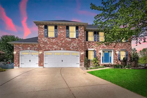 Exterior - 19 Dunleith Ct, O'fallon, MO 63366 photo 2 of 11