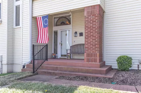 Exterior - 622 Highview Circle Dr, Ballwin, MO 63021 photo 10 of 13