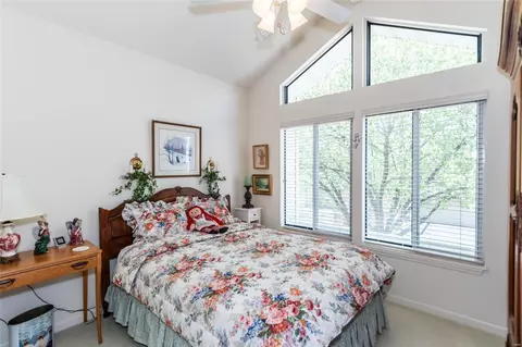Bedroom - 622 Highview Circle Dr, Ballwin, MO 63021 photo 2 of 5