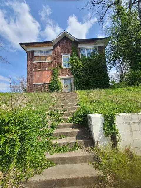 5963 Plymouth Ave, Saint Louis, MO 63112