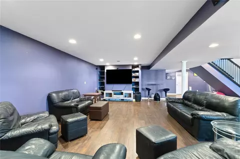 Living - 6 Millers Ct, O'fallon, MO 63366 photo 5 of 5