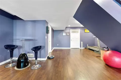 Entry Way - 6 Millers Ct, O'fallon, MO 63366 photo 2 of 2