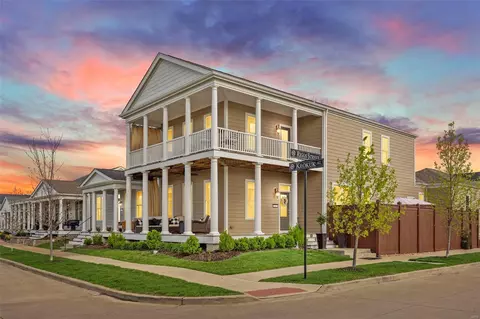 5001 Keokuk St, Saint Charles, MO 63301