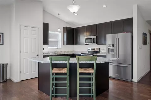 Kitchen - 125 Keystone Ridge Dr, O'fallon, MO 63366 photo 2 of 3