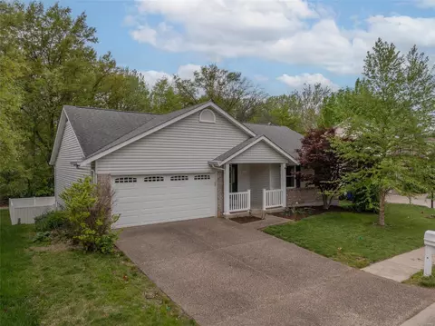 1141 Carrington Dr, St. Peters, MO 63376