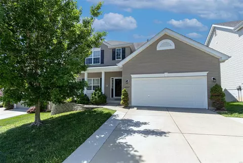 4367 Magoffin Trails Dr, Saint Louis, MO 63129