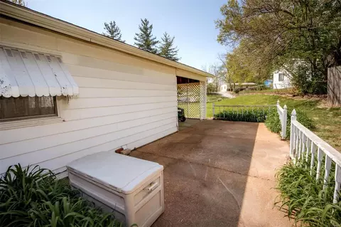 Exterior - 249 Ries Rd, Ballwin, MO 63021 photo 6 of 10