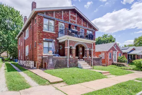3917 Bates St, Saint Louis, MO 63116