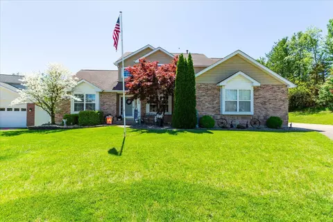 2308 Fox Hound Ct, Lake Saint Louis, MO 63367