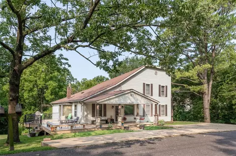 5442 Valley View Ln, Saint Louis, MO 63128