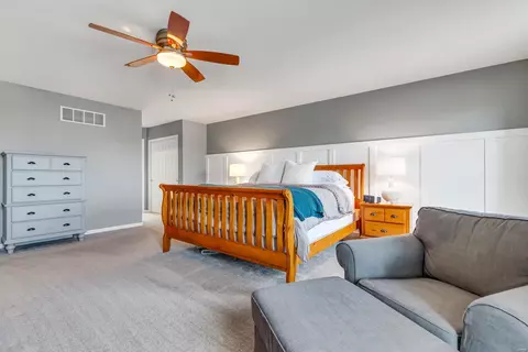 Bedroom - 977 Midpoint Dr, O'fallon, MO 63366 photo 3 of 6
