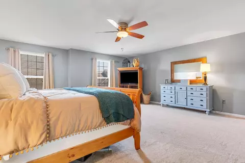 Bedroom - 977 Midpoint Dr, O'fallon, MO 63366 photo 2 of 6