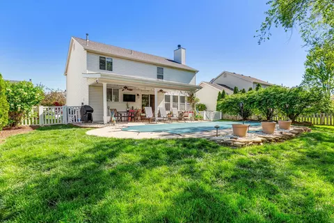 Exterior - 977 Midpoint Dr, O'fallon, MO 63366 photo 10 of 13