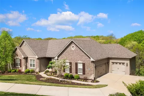 3927 Wild Hollow Ct, Wildwood, MO 63069