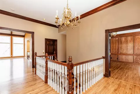 Entry Way - 8 Kingspointe Ct, Chesterfield, MO 63005 photo 3 of 6