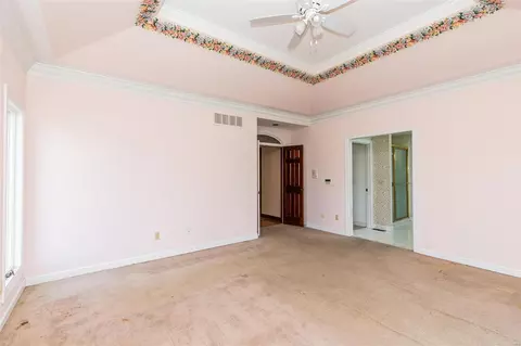 Bedroom - 8 Kingspointe Ct, Chesterfield, MO 63005 photo 1 of 3