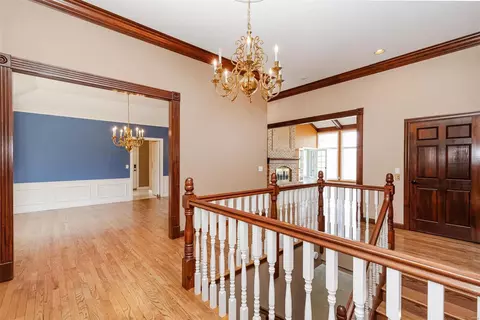 Entry Way - 8 Kingspointe Ct, Chesterfield, MO 63005 photo 4 of 6
