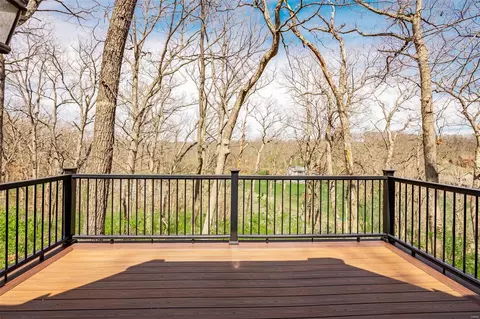 Exterior - 8 Kingspointe Ct, Chesterfield, MO 63005 photo 6 of 26