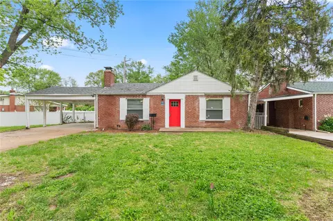 1124 Mona Dr, University City, MO 63130