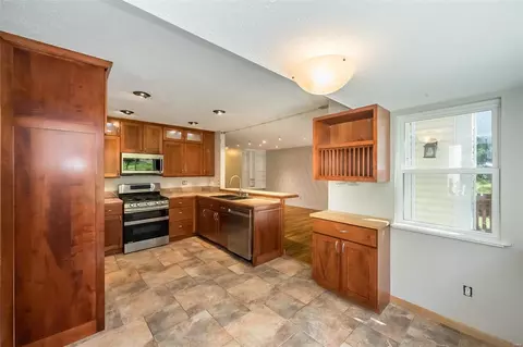 2517 Maple Crossing Dr, Wildwood, MO 63011 photo 8