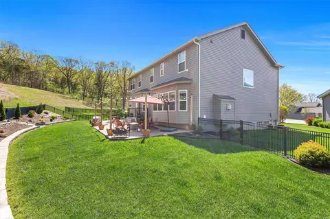 View/Area - 17651 Trailmark Ct, Eureka, MO 63025 photo 2 of 4