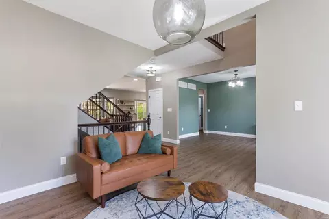 Living - 17651 Trailmark Ct, Eureka, MO 63025 photo 2 of 7