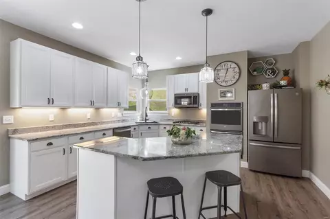 Kitchen - 17651 Trailmark Ct, Eureka, MO 63025 photo 1 of 4