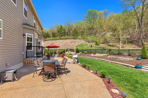 Exterior - 17651 Trailmark Ct, Eureka, MO 63025 photo 9 of 15