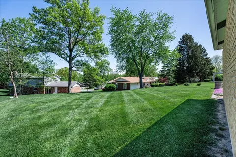 Exterior - 252 Monroe Mill Dr, Ballwin, MO 63011 photo 4 of 8